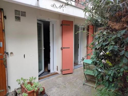 Photo de la galerie de l'établissement Le Montparnasse - Studio cosy au cœur de Paris 14, à Paris