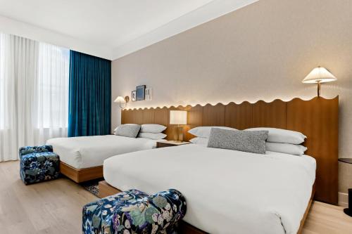 Posezení v ubytování Kimpton Hotel Monaco Baltimore Inner Harbor by IHG