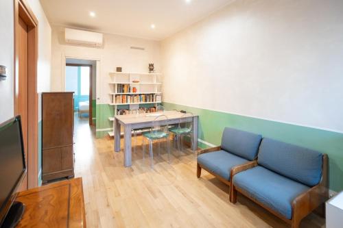 10 min to Duomo New Chic Apt, 20 min to Linate