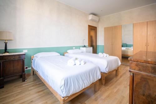 10 min to Duomo New Chic Apt, 20 min to Linate