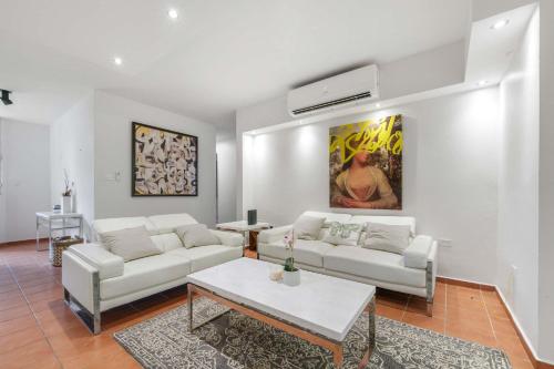 Photo de la galerie de l'établissement 3BR - Villa Papaya at North Coast Village, à Dorado