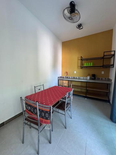Η κουζίνα ή μικρή κουζίνα στο Hotel Quinta Avenida
