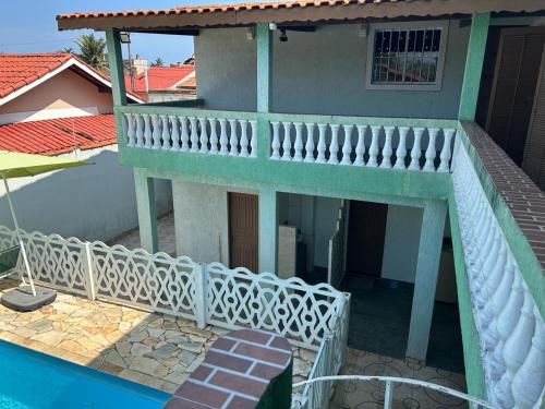 En balkon eller terrasse på Casa em Itanhaém