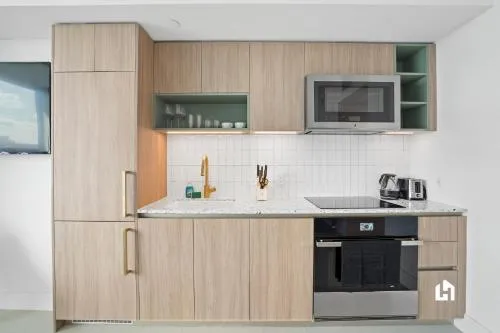 Stylish Apartments with Partial Ocean Views in Downtown! photo 62