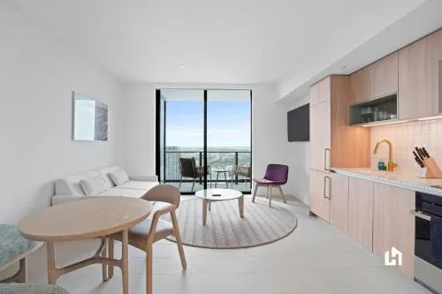 Stylish Apartments with Partial Ocean Views in Downtown! photo 57