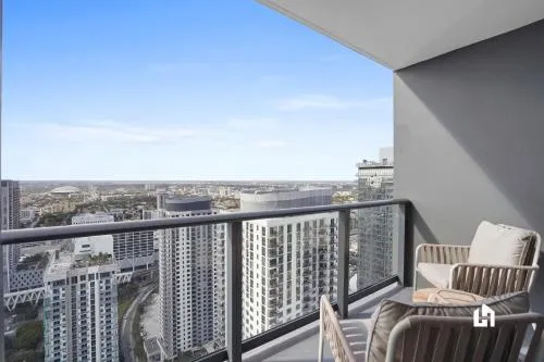Stylish Apartments with Partial Ocean Views in Downtown! photo 75