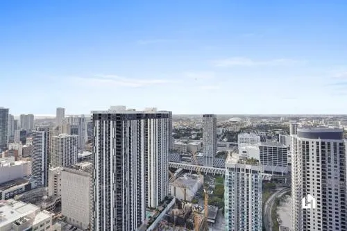 Stylish Apartments with Partial Ocean Views in Downtown! photo 76
