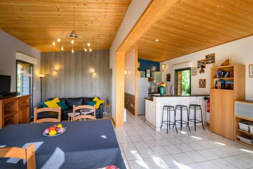 Ecolodge - Calme - Piscine privée - vue nature