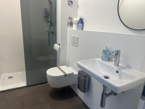 Koupelna v ubytování Ferienwohnung im Hamburger Straße-4