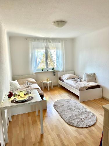 Postel nebo postele na pokoji v ubytování Quiet Apartment near Airport Vienna #2