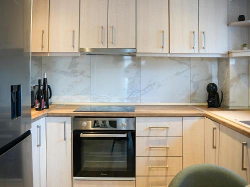 Dapur atau dapur kecil di Yasemi - VN Luxury Apartments