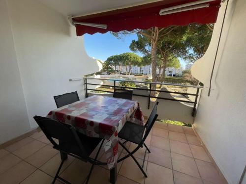 Appartement 2 pièces cabine, proche plage et commerces, climatisation - FR-1-328-273