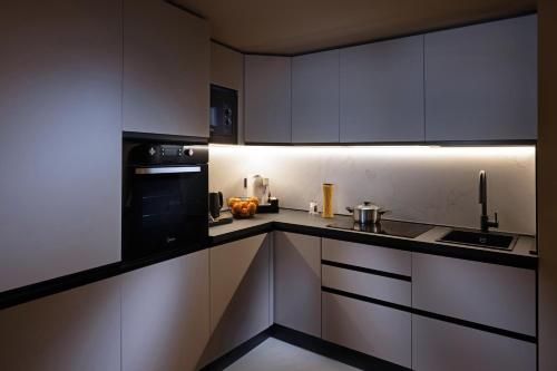CM Luxury Apartment photo 10