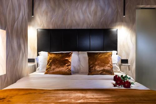 CM Luxury Apartment photo 14