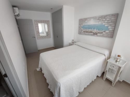 Apartamentovistasconil, ático con piscina, jardín, pista de pádel y solárium