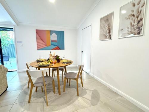 Gambar di galeri bagi Modern Simplicity Granny Flat in Belmont di Brisbane