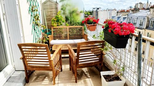 Top Floor Apartment & Terrace with View