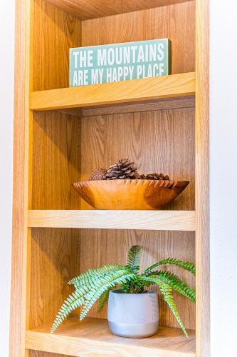 Φωτογραφία από το άλμπουμ του Beaver's Den Private Cozy Experience σε Beaver
