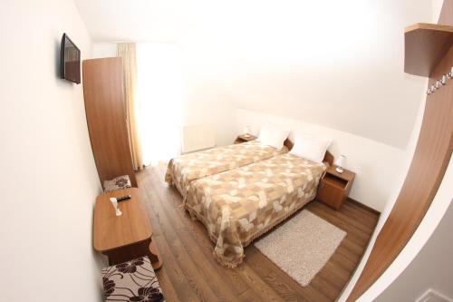 Φωτογραφία από το άλμπουμ του Ezüstfenyő Agroturisztikai Panzió σε Borzont