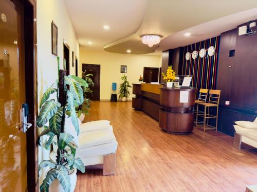 Gambar di galeri bagi Hotel New Blue Rocks Sarjapur di Bangalore