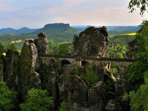 an old stone bridge on a mountain cliff at Privatzimmer mit Aussicht in Pirna