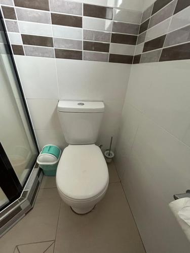 Un baño de Smugglers Cove Beach Resort & Hotel