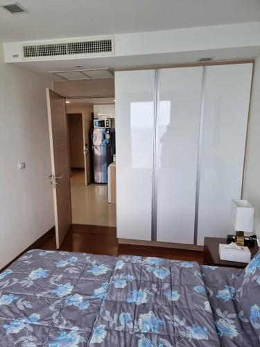 Gallery image of The Palm Wongamat - 1BR Luxury Beachfront Suite - Ocean View - 32 Floor in Pattaya North
