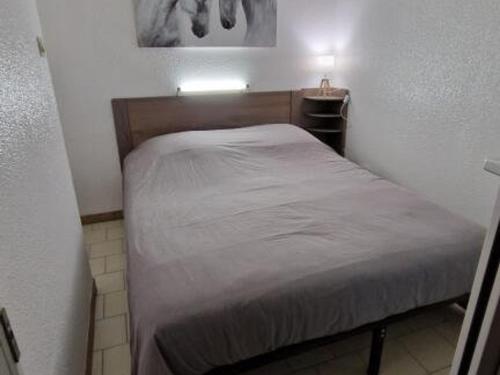 Un ou plusieurs lits dans un hébergement de l'établissement F2 cosy avec jardin, clim et parking à Balaruc-les-Bains - FR-1-680-43