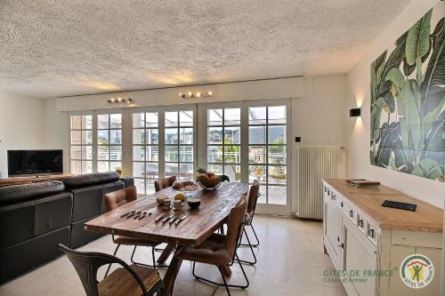 Photo de la galerie de l'établissement Villa trestraou, à Perros-Guirec