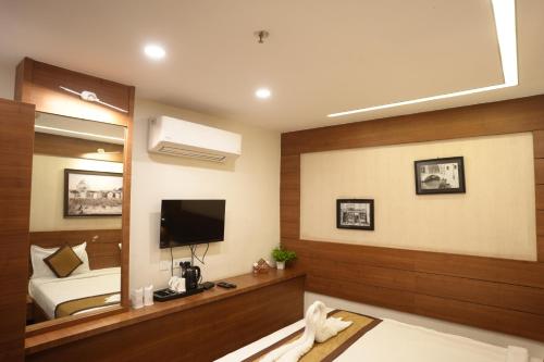 Μια τηλεόραση ή/και κέντρο ψυχαγωγίας στο HOTEL SILKHOUSE PREMIER
