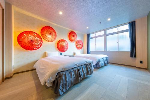 VILLA DOTONBORI Shinsaibashi Osaka, Private Villa with Rooftop Open-Air Bath, Sleeps 13