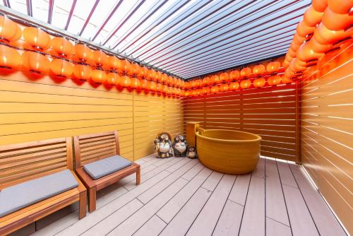 VILLA DOTONBORI Shinsaibashi Osaka, Private Villa with Rooftop Open-Air Bath, Sleeps 13