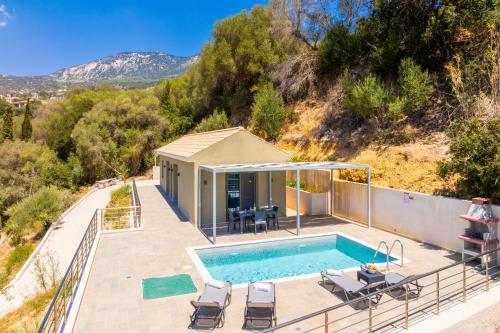 Gallery image of Villa Angela in Trapezaki