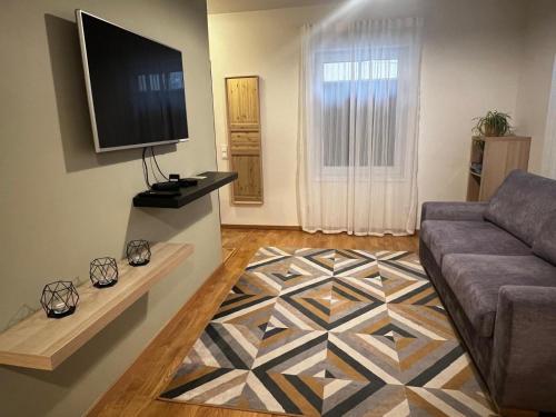 TV a/nebo společenská místnost v ubytování ARKA Apartment Juhkentali