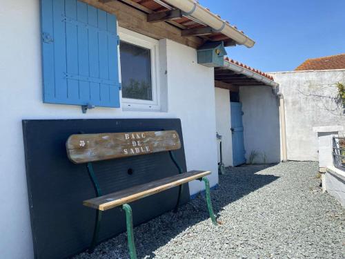 Photo de la galerie de l'établissement Maison 4 pièces 6 couchages Saint Pierre d'Oléron SPO000-012, à Saint-Pierre-dʼOléron