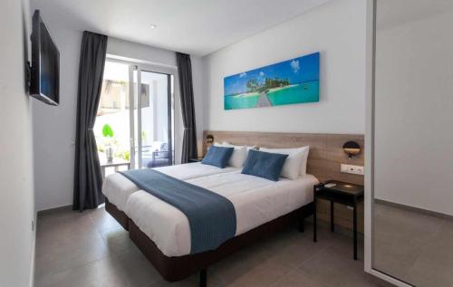Villa Palm Breeze
