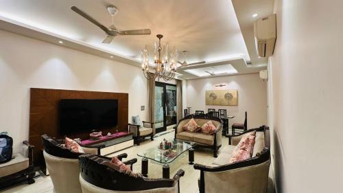 Posezení v ubytování Luxury HomeStay Prime Location, South Delhi