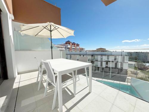 Estepona Town Luxury Apartment PLUTO