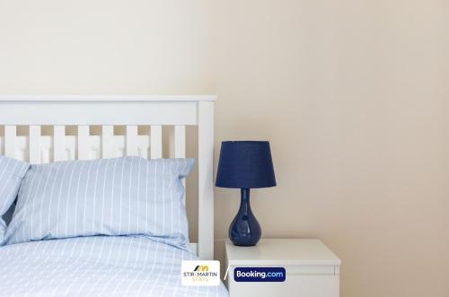 2 Bed Apartment By StirkMartin Stays Short Lets & Serviced Accommodation Cardiff With Free Parking & 7mins to City Centre photo 16