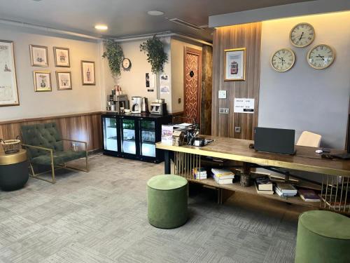 Ο χώρος του lounge ή του μπαρ στο Perante Hotel Şişli