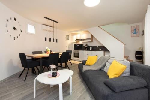 Holiday House Ponte in the old Part of Punat