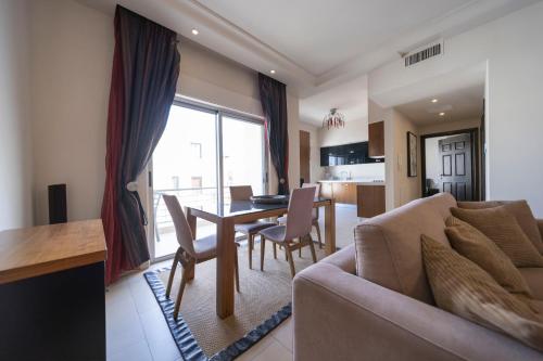 Zona d'estar a Tower Apartment