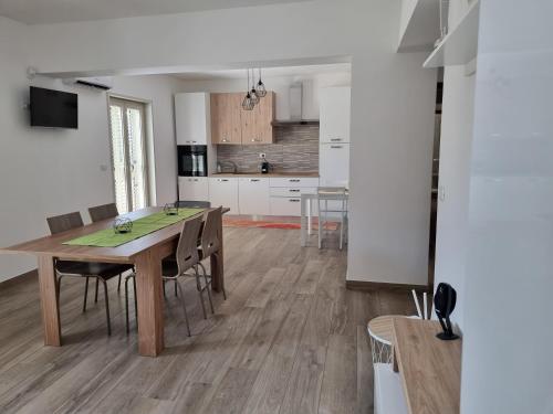 Η κουζίνα ή μικρή κουζίνα στο Apartment Milazzo - Trilocale sul mare