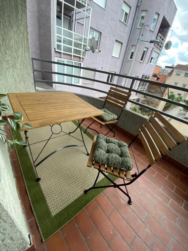 White & Bright Escape 1BDR apt