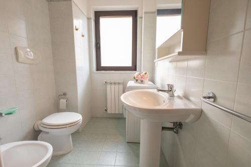 Ένα μπάνιο στο Ficus 3 - Pineto Vacanza