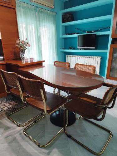 GiAnna's Volos Penthouse for 4 by MPS