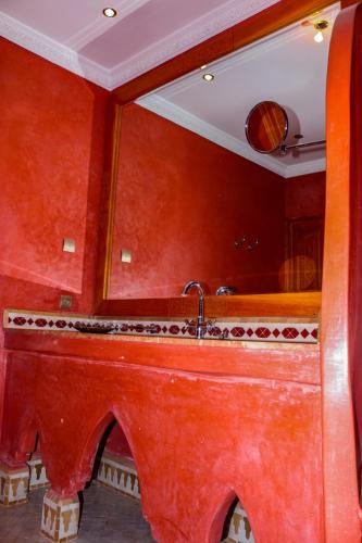 エル・ケラーア・デス・メグナにあるHotel Ksar Kaissarのギャラリーの写真