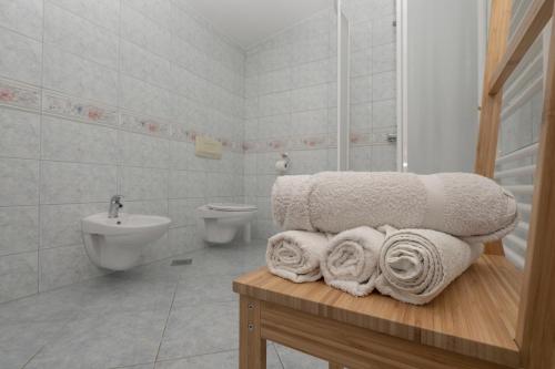 Koupelna v ubytování Apartments Vera Brela,Free private parking,sea view