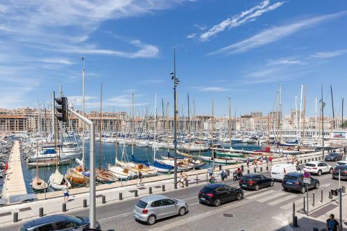 Vue panoramique Vieux Port Marseille