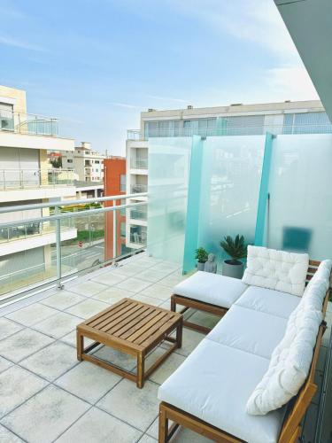 Studio with Huge RooftopTerrace - Free Parking